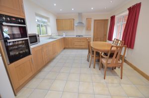 Dining Kitchen- click for photo gallery
